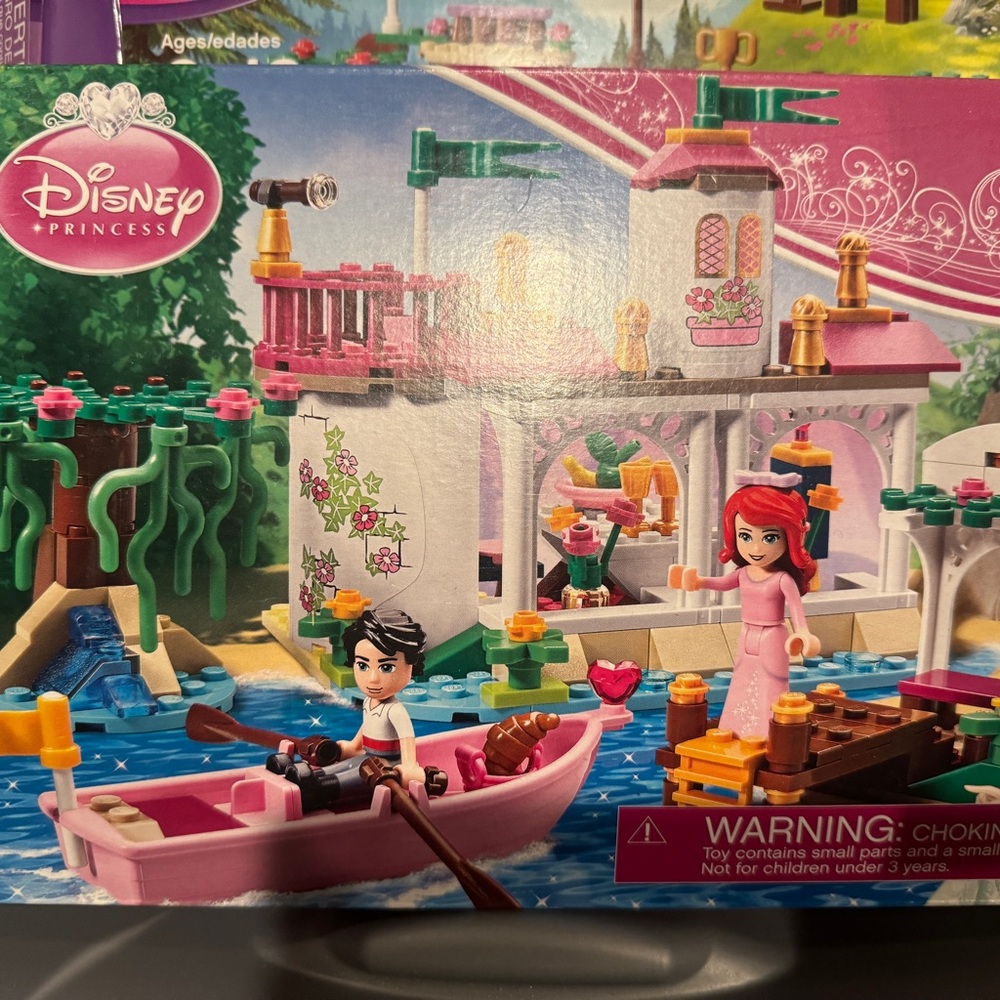 Disney Princess Riverside Adventure Set - Pink, Green, White